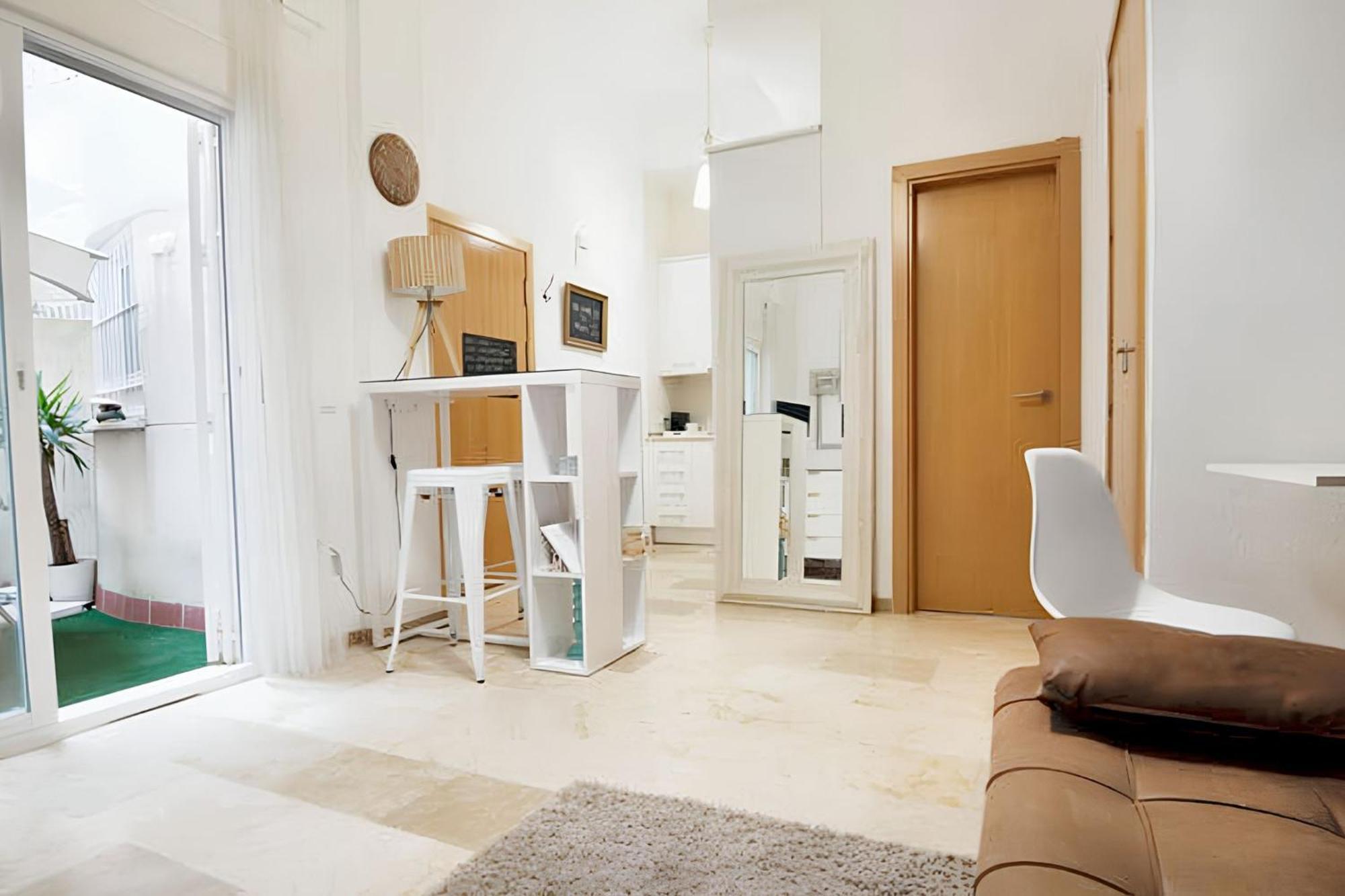 Charming 40 M² + Internet Apartment